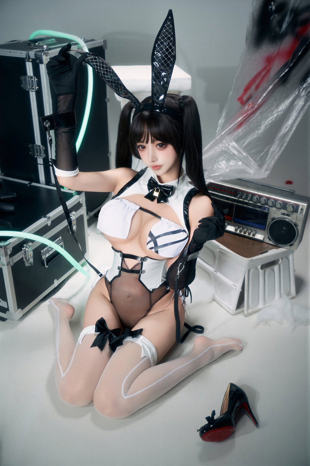 米线微博妹纸@过期米线线喵 Nikke胜利女神 贝伊闪耀兔女郎