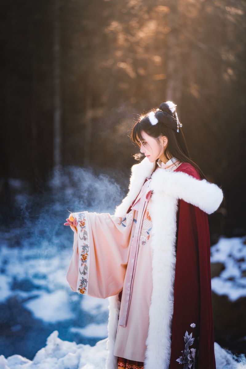 Coser@桜桃喵 熹微