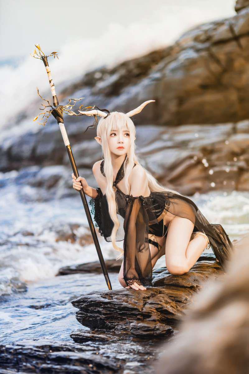 Coser@桜桃喵 – 闪灵泳衣