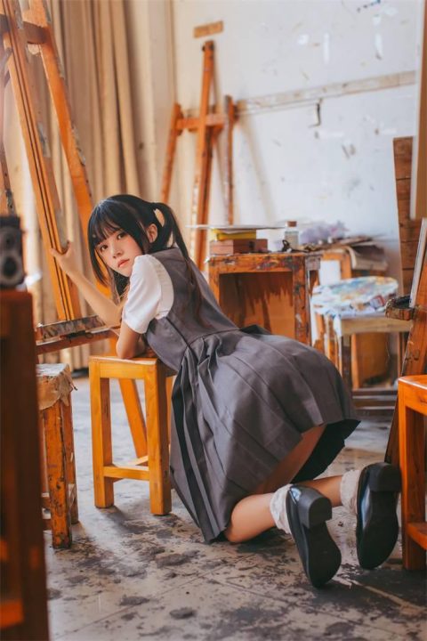 萝利风COS 桜桃喵 – 画室少女
