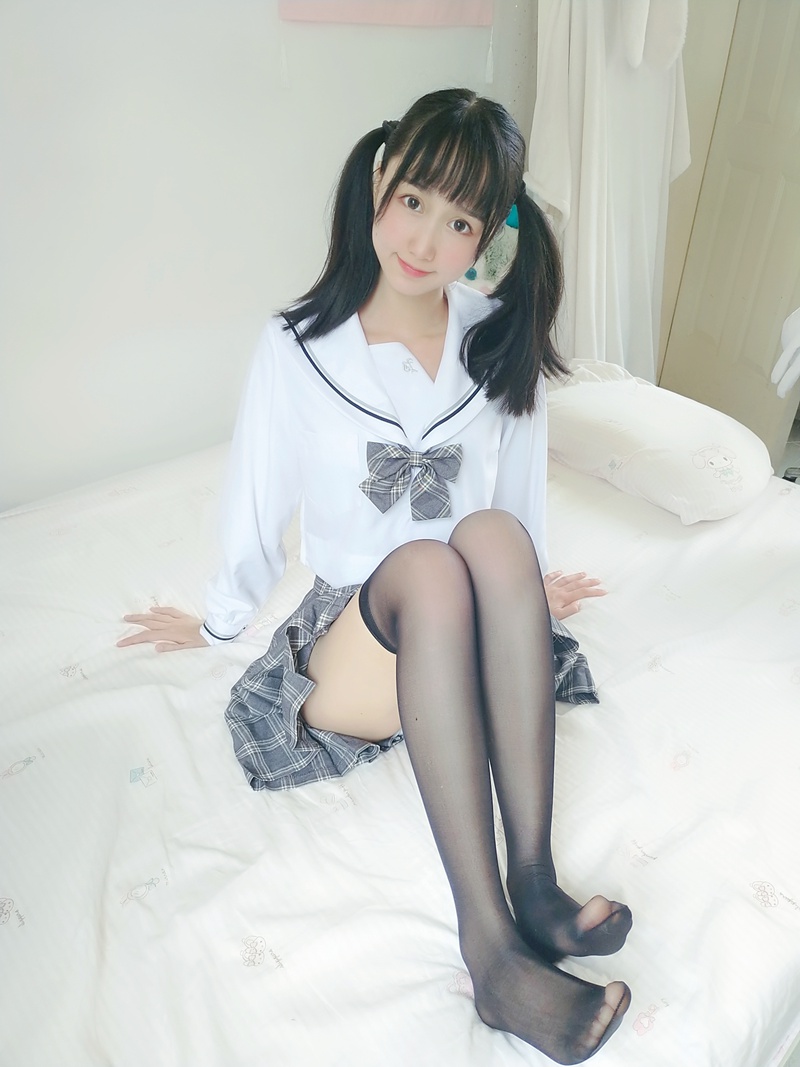 木绵绵OwO 灰格子jk