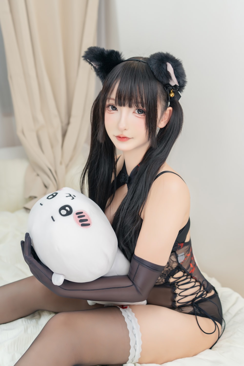 神楽坂真冬写真《黑猫又惑》
