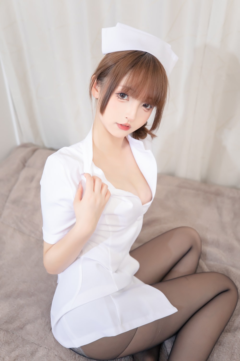 神楽坂真冬写真《值勤护士》