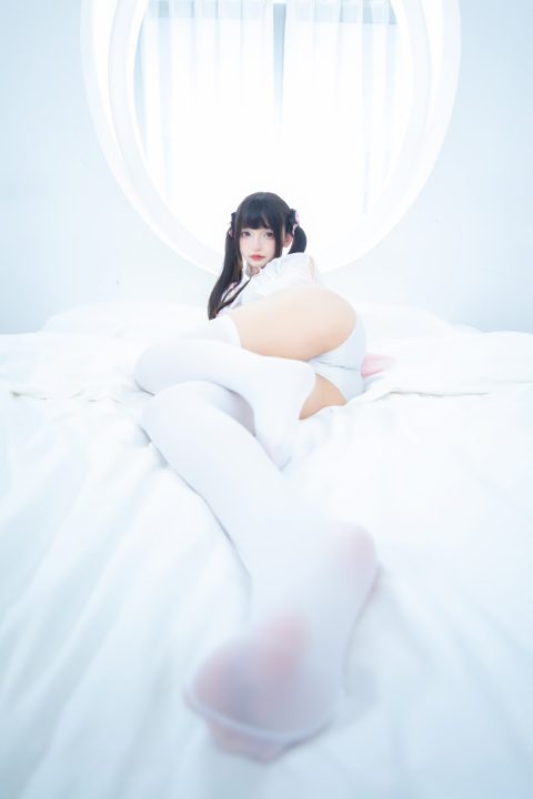神楽坂真冬写真《蜜桃雪糕》