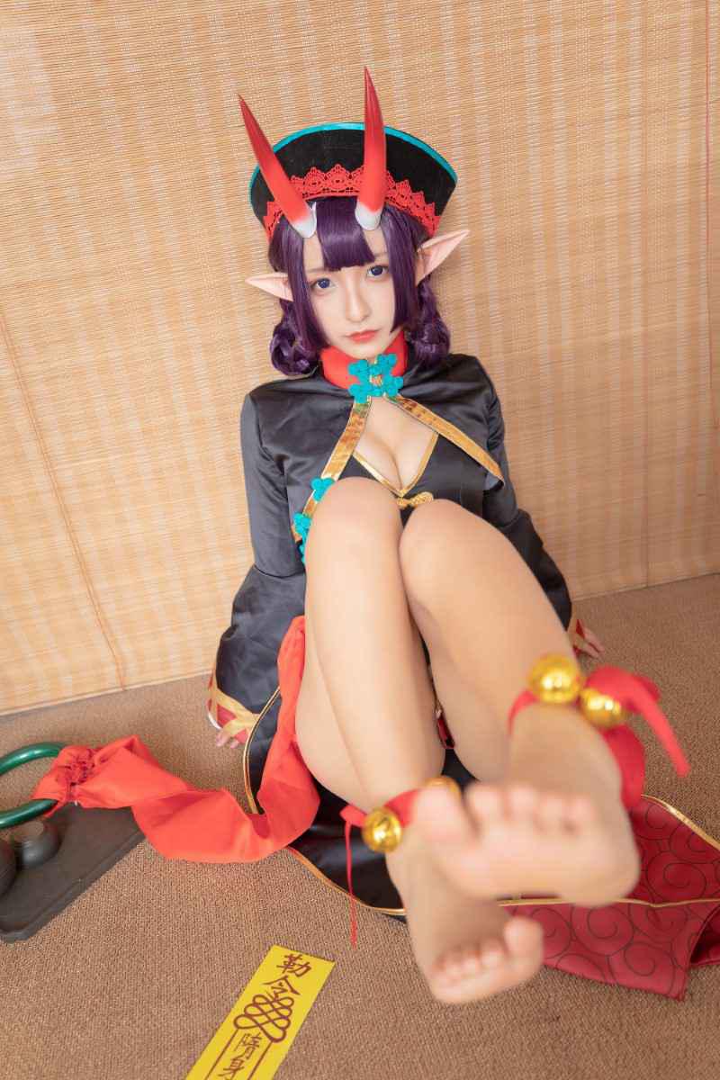 神楽坂真冬写真《果実の酒気》酒吞cos