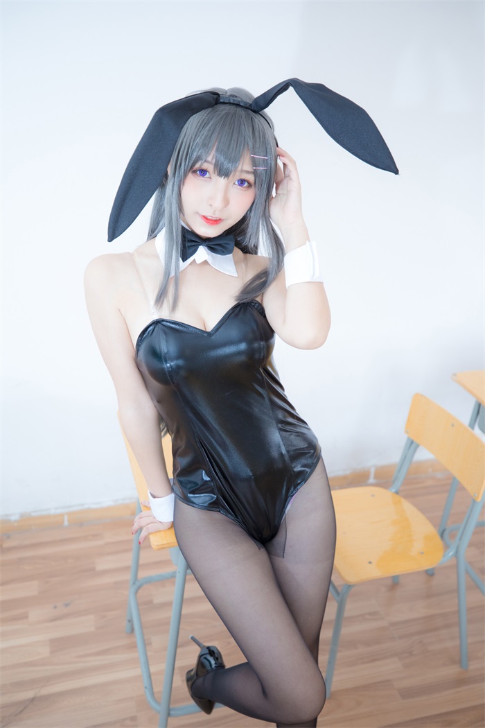 神楽坂真冬写真 – 樱岛麻衣白昼梦