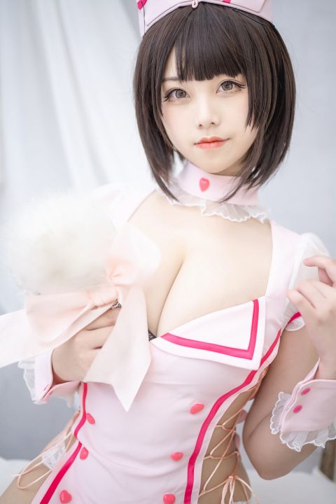 蜜汁猫裘 粉色小护士