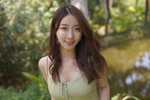 黑川 绿色连衣裙