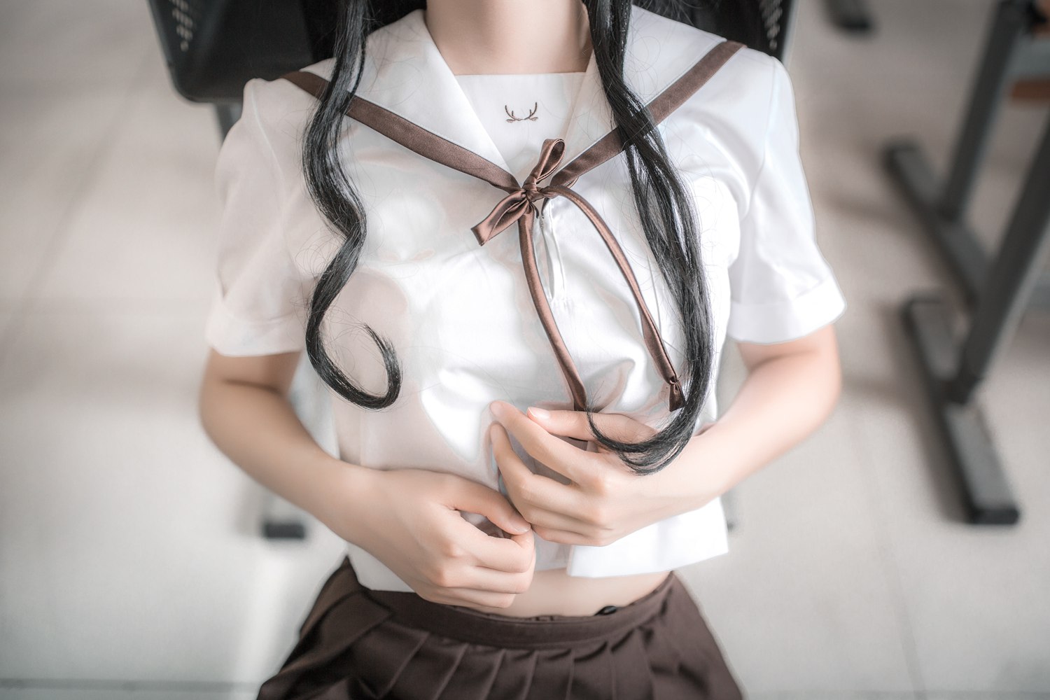 疯猫ss 棕裙