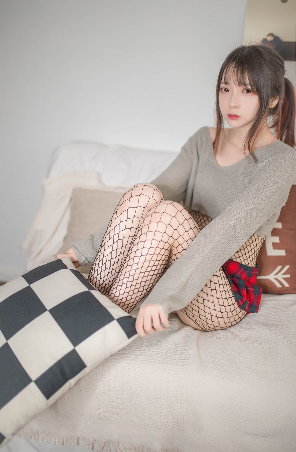 疯猫ss 半胸毛衣