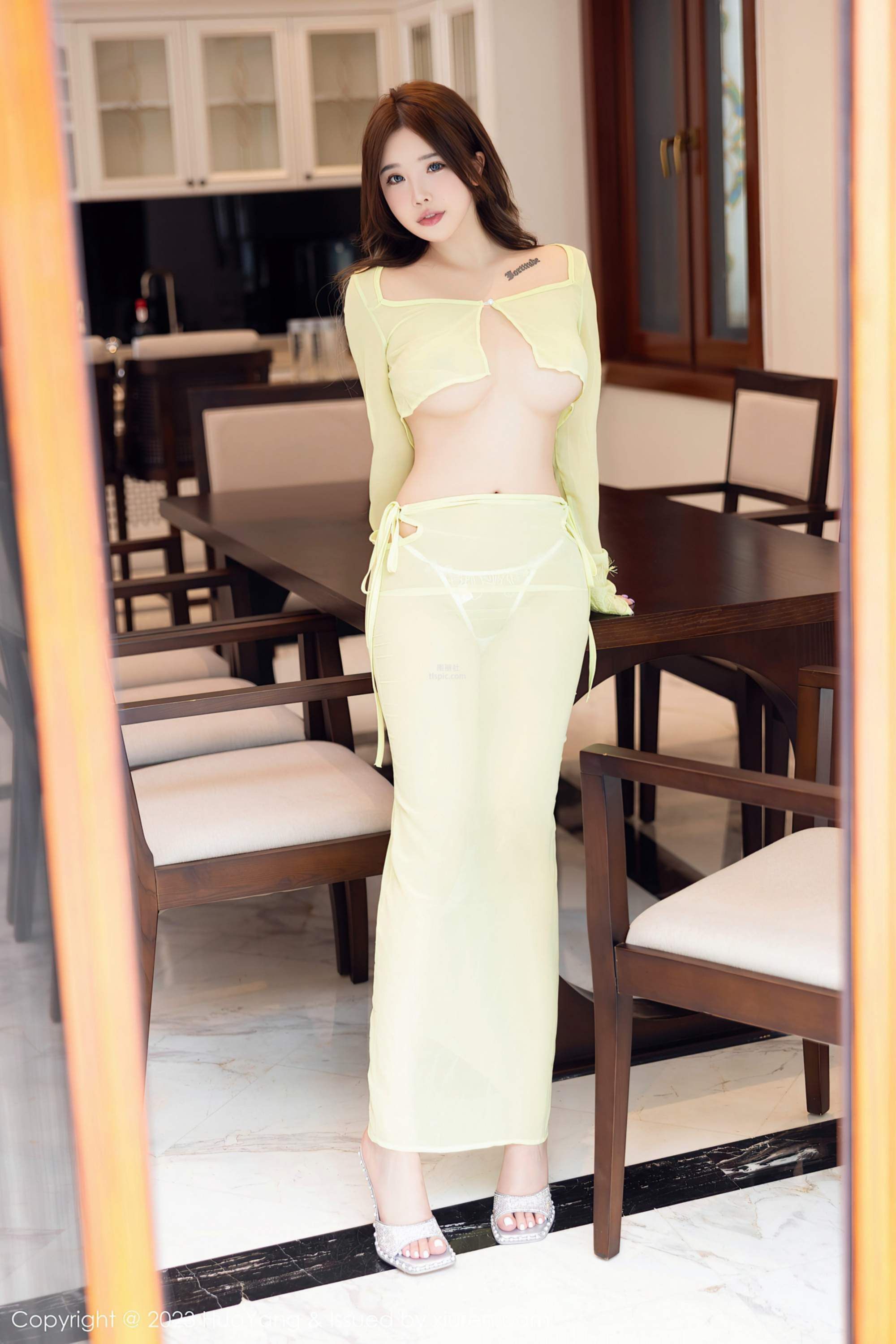 小海臀Rena