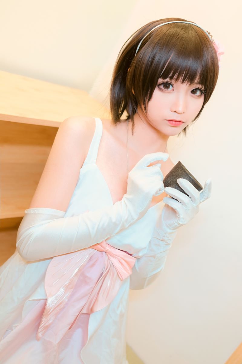蠢沫沫 惠礼服