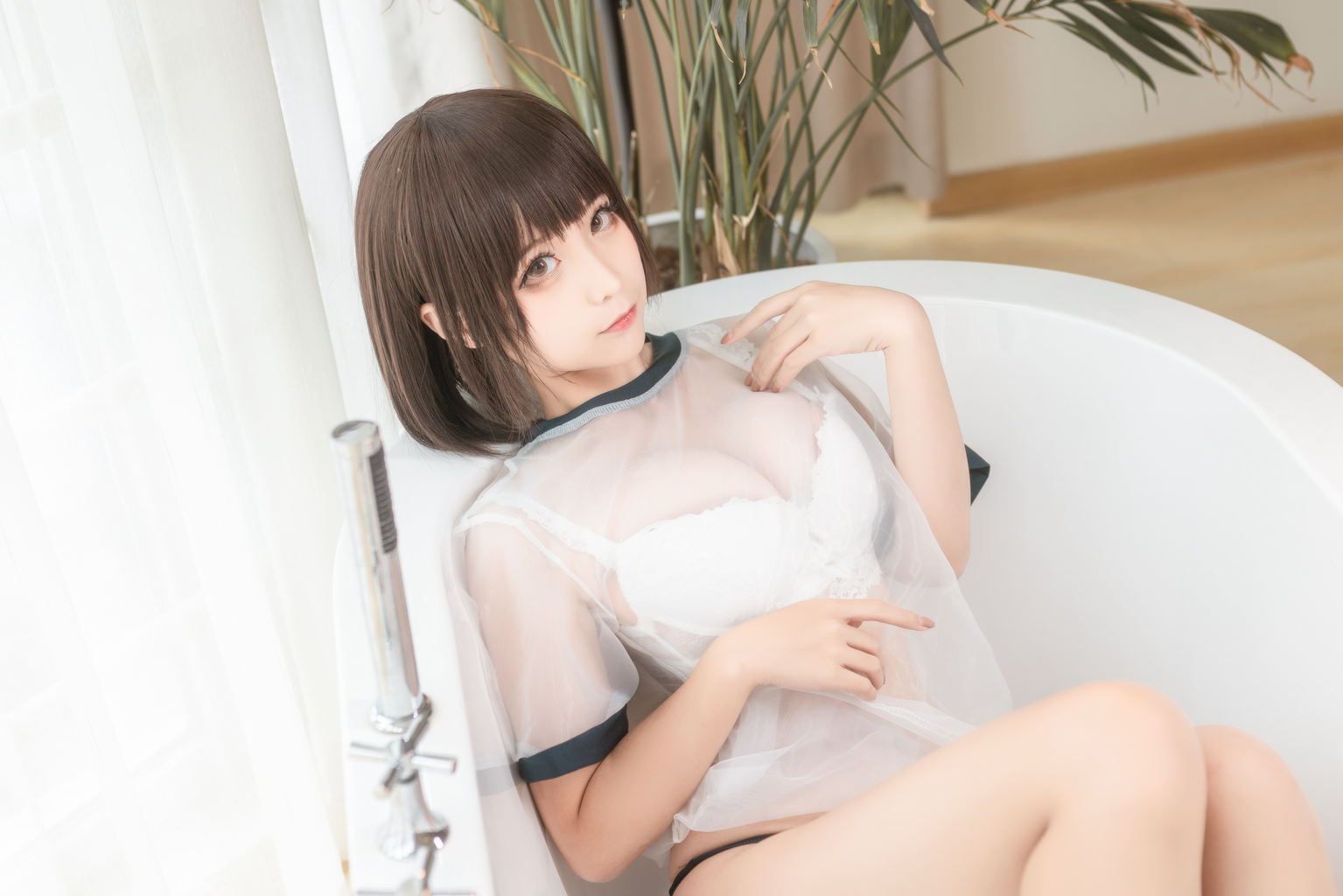 蠢沫沫 透明体操服