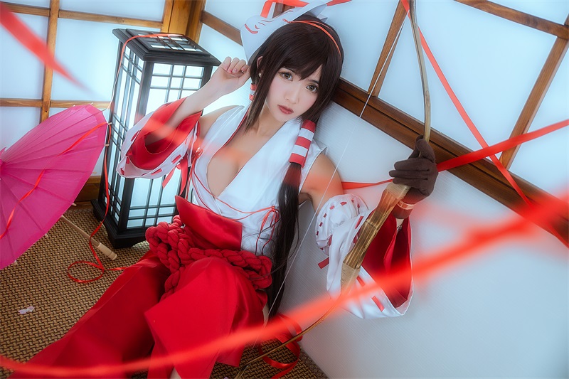鳗鱼霏儿 – 巫女