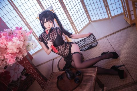面饼仙儿 – 黑丝情趣旗袍