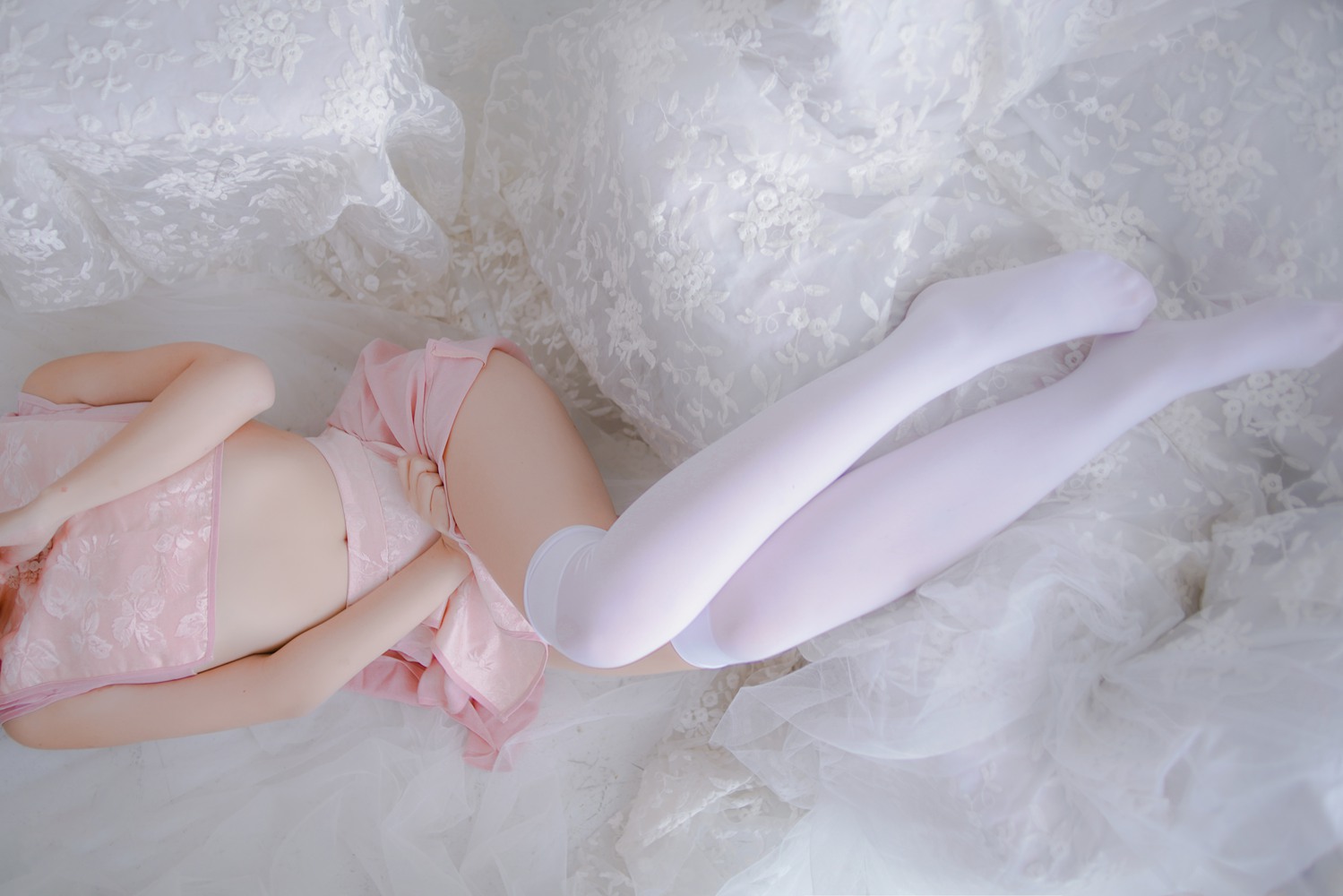 二佐Nisa 粉旗袍