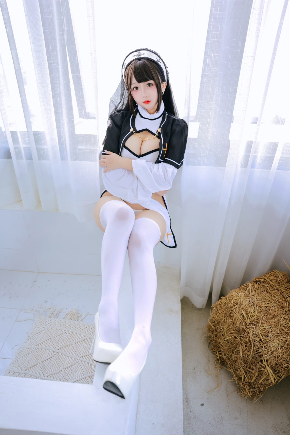 日奈娇 圣洁修女
