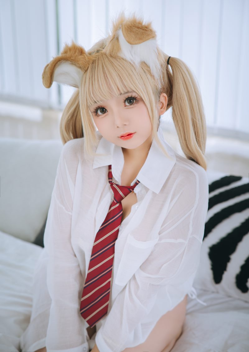 日奈娇 衬衫小狗