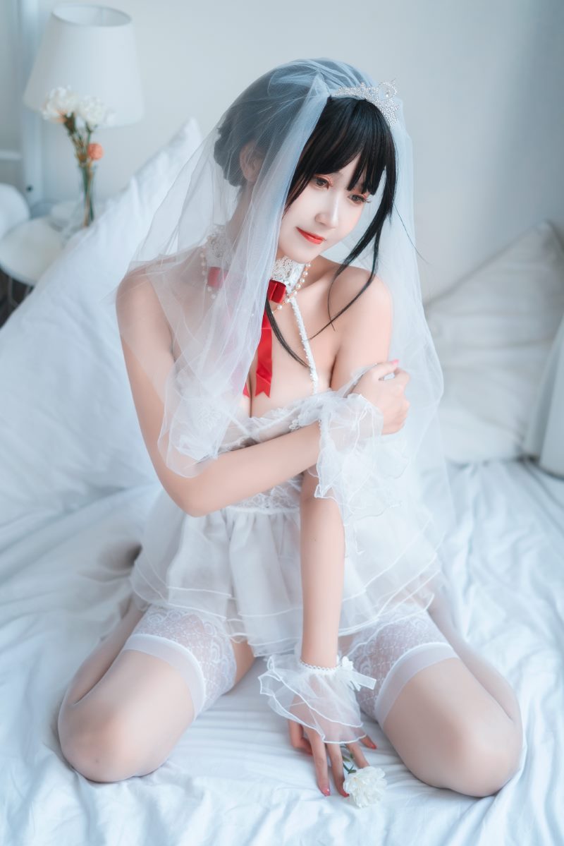 三度_69 婚纱孔雀翎