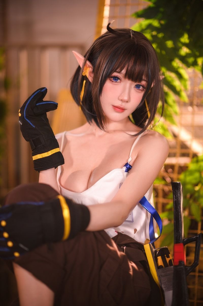 阿包也是兔娘 6月舰长 明日方舟 森蚺