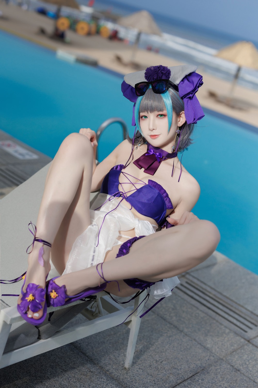 封疆疆 柴郡泳装
