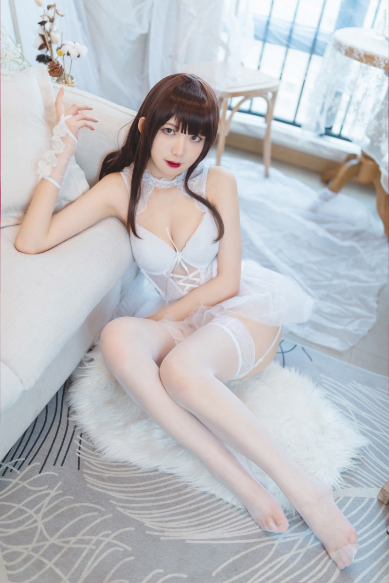 封疆疆v 纯白
