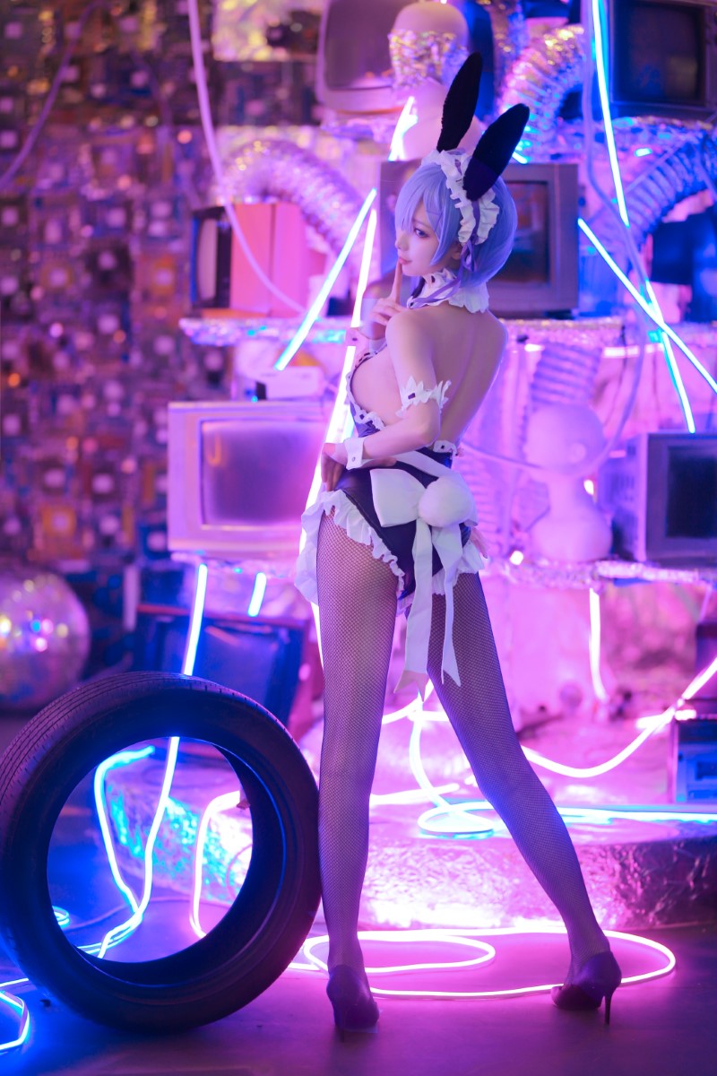 封疆疆v 蕾姆兔女郎