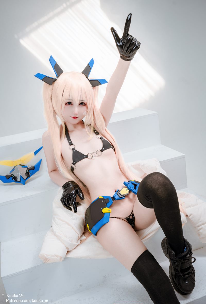 kuuko w Hero Laplace NIKKE