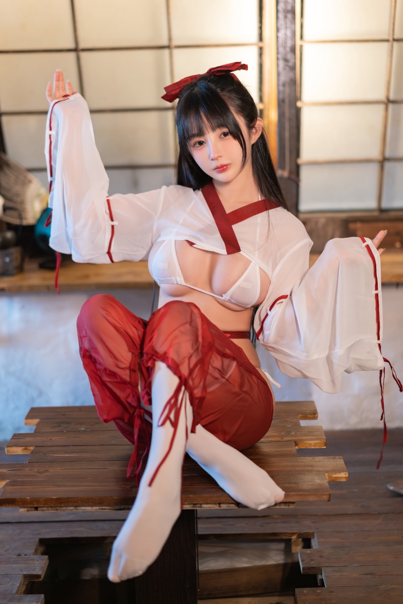 桜井宁宁 巫女