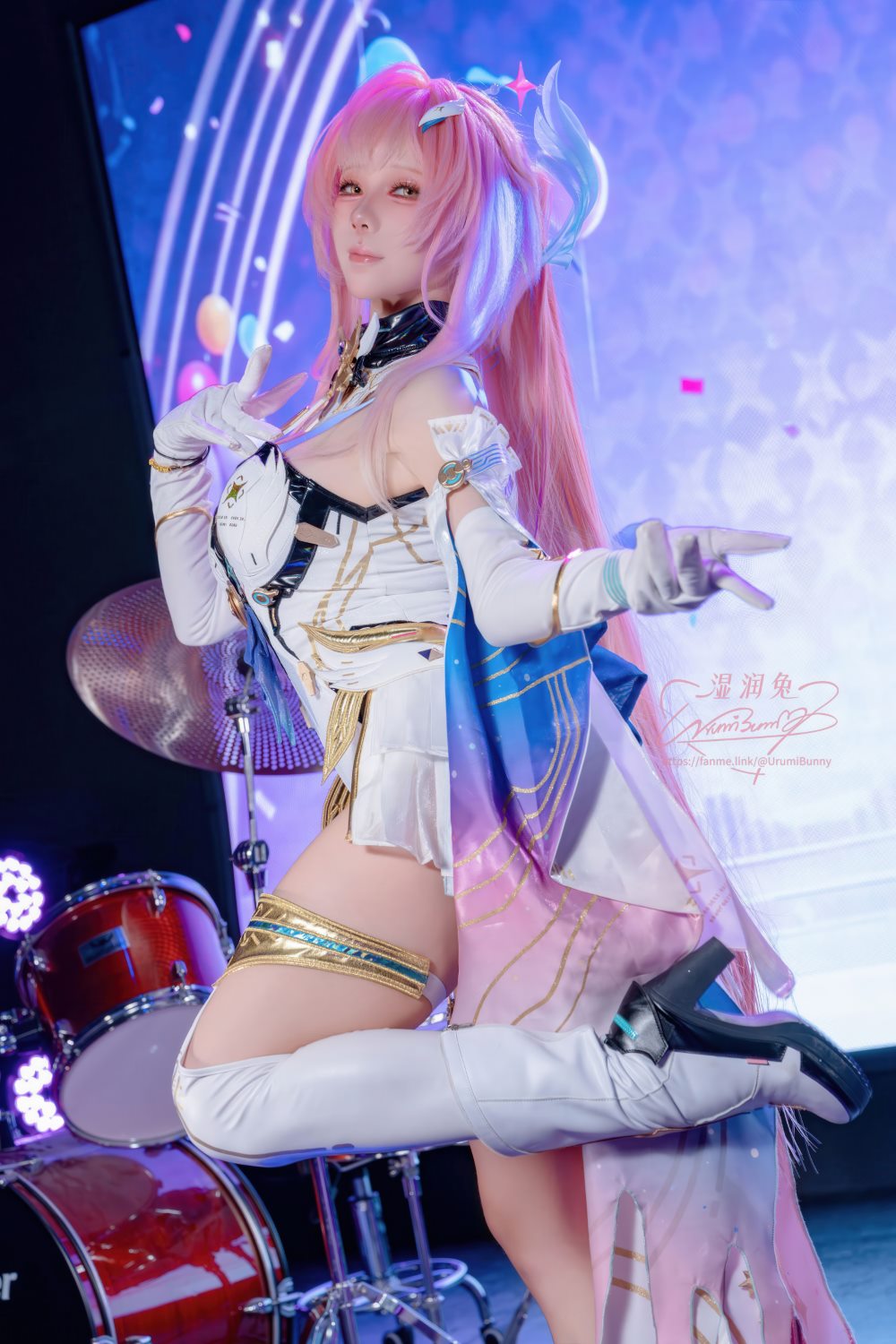 咬一口兔娘(黏黏团子兔) 2026年06月作品 鸣潮 爱弥斯